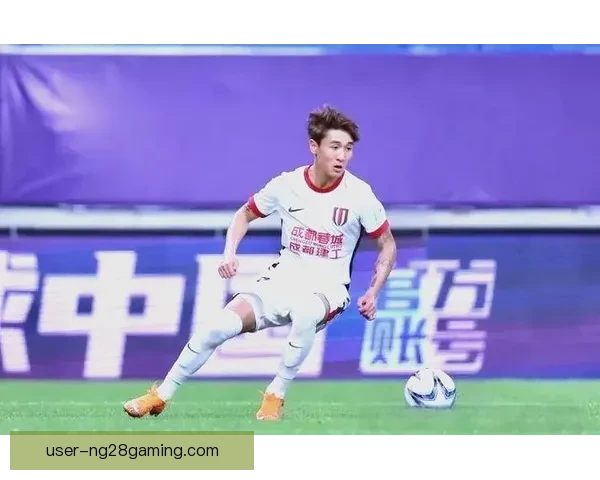 成都蓉城足球俱乐部正式宣布新球员签约 加强阵容备战新赛季 成都蓉城足球俱乐部正式宣布新球员签约 加强阵容备战新赛季